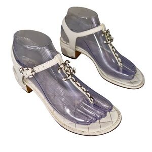 CHANEL INTERLOCKING CC LOGO T-STRAP SANDALS IN WHITE LEATHER